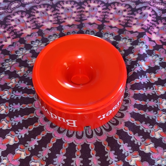 VTG 80s Budweiser Ashtray. Red Plastic approx. 3.75”. - Picture 7 of 9